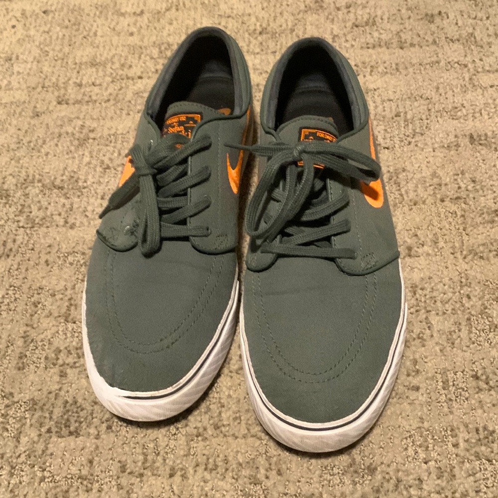 Nike Janoski shoes